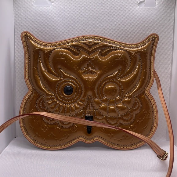 Limited Edition Louis Vuitton Vernis Pochette Conte de Fees Owl